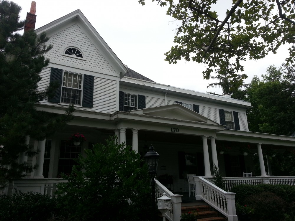 Photo By Holmes Custom Renovations LLC. 