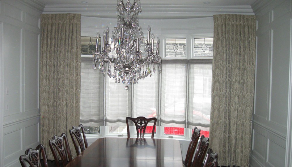 Photo By Nicole Draperies. Dining Room
