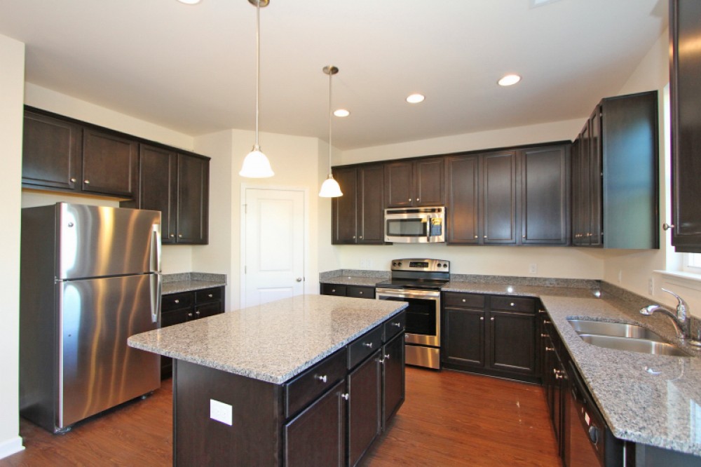 Photo By Hunter Quinn Homes, LLC. 