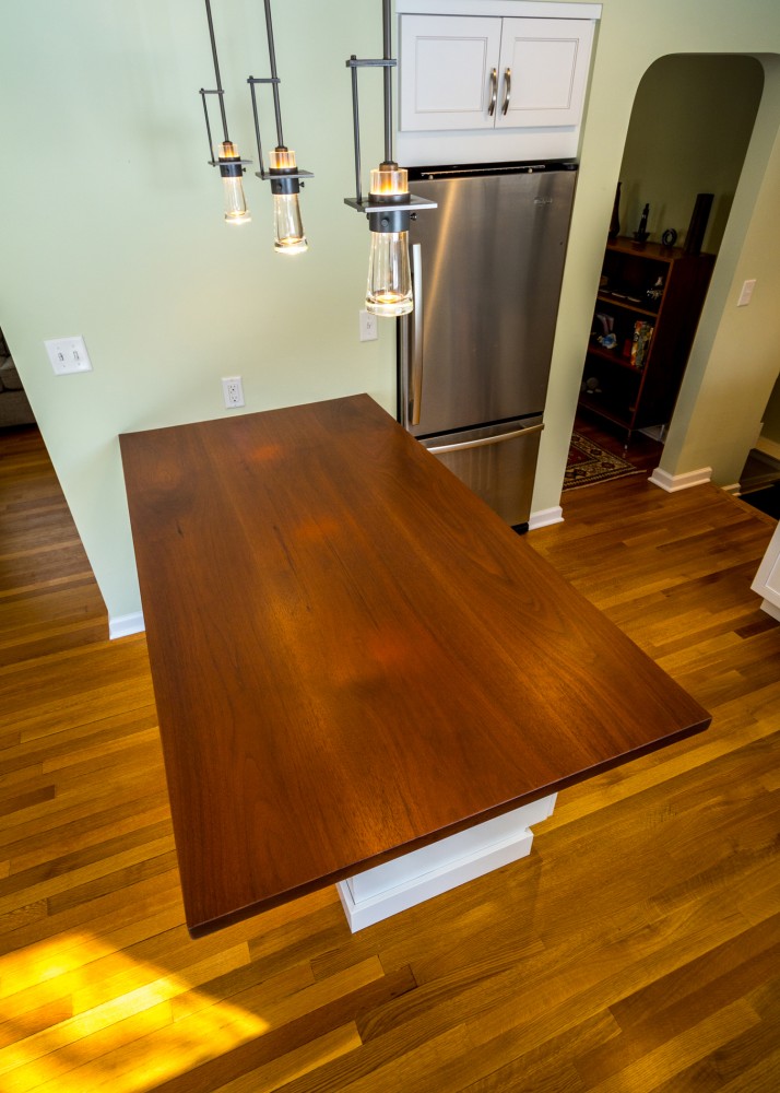 Photo By Custom Design Build. 