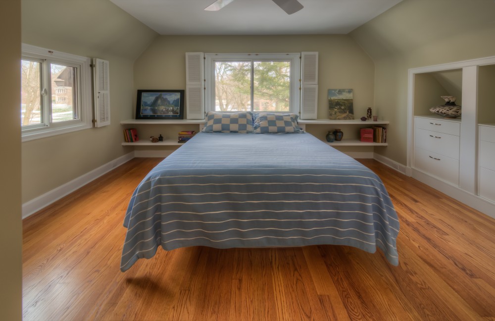 Photo By Custom Design Build. 