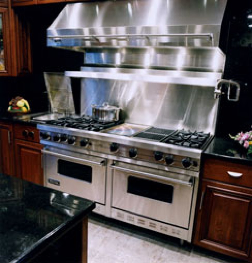 Photo By LaPelusa Home Improvement, Inc.. Kitchens 