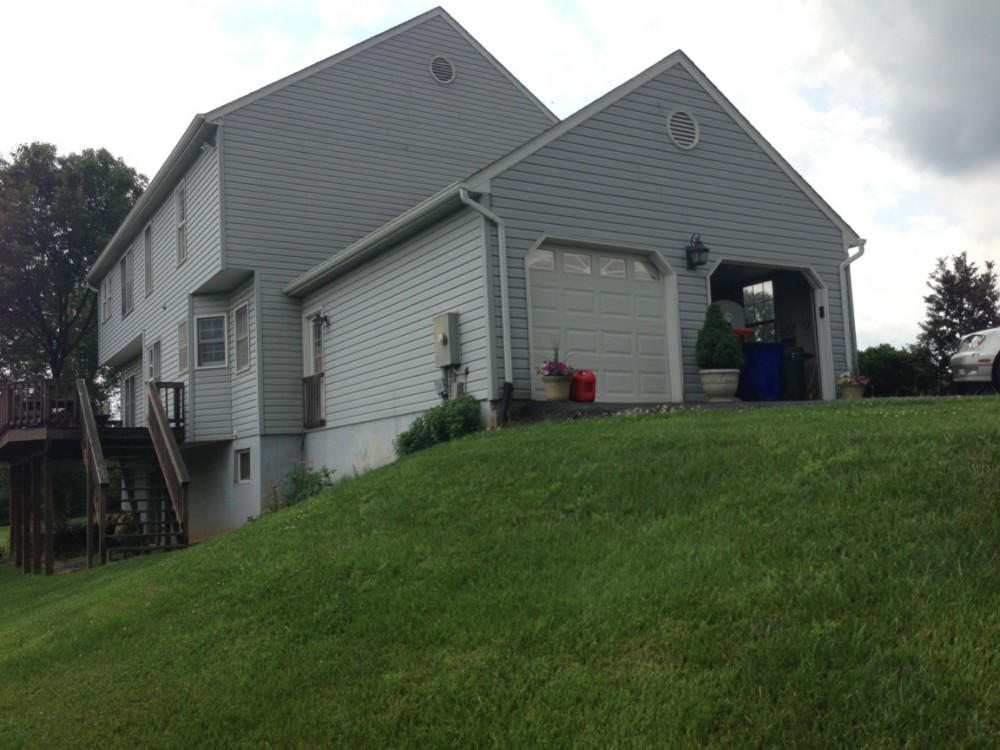 Photo By Custom Concepts Construction. James Hardie Lap Siding Monterey Taupe