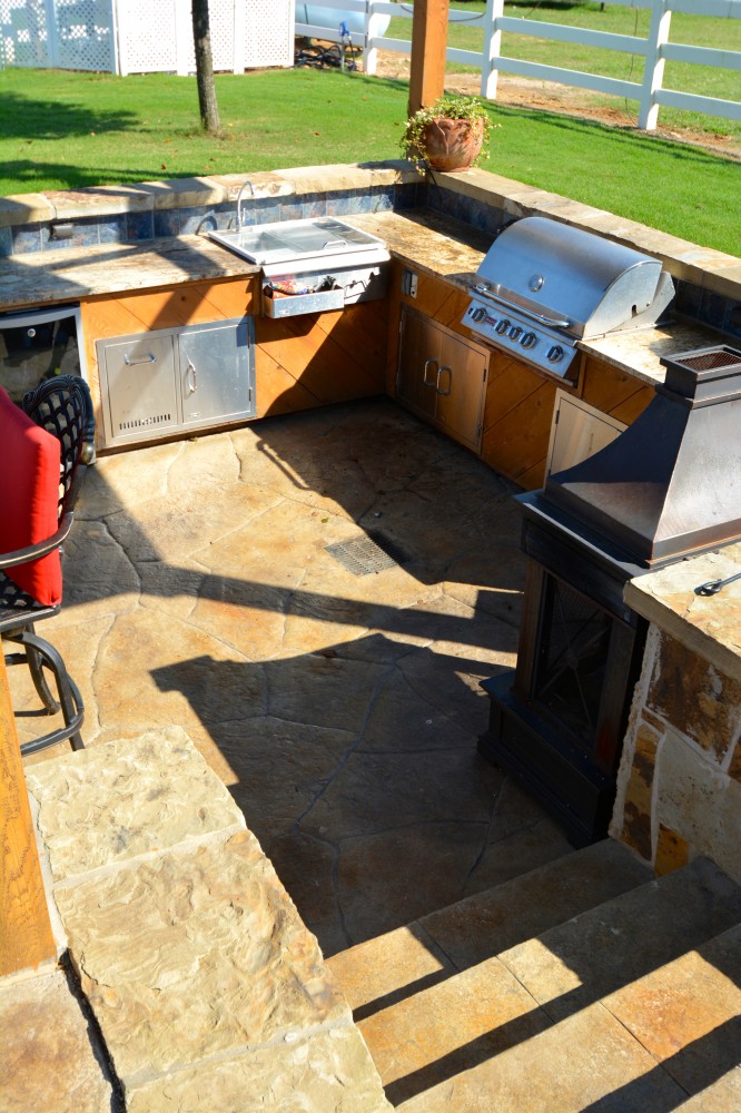 Photo By Parrot Bay Pools. Moore Project