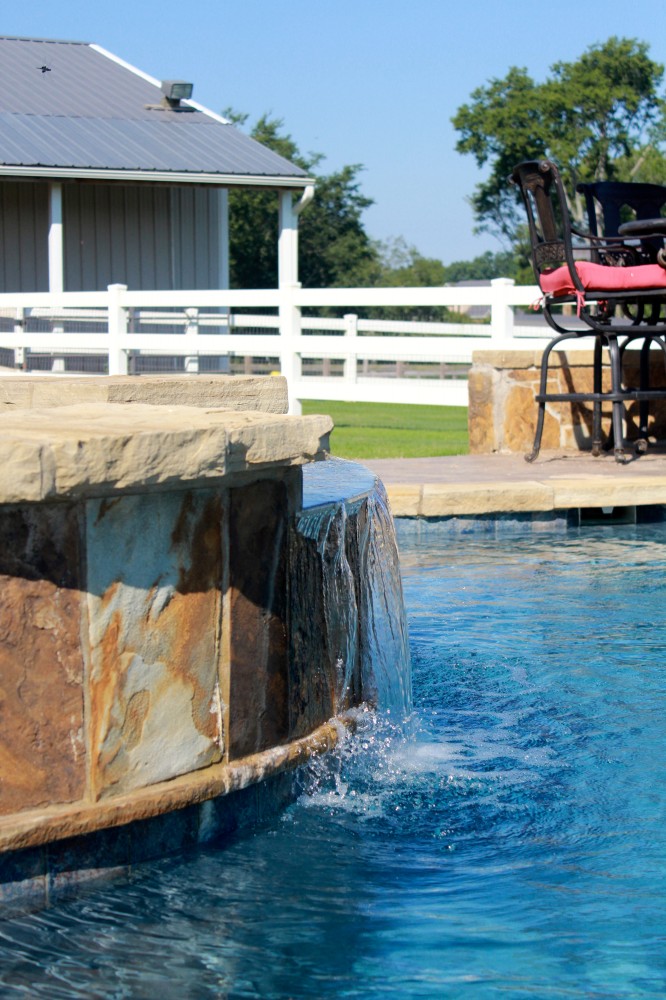 Photo By Parrot Bay Pools. Moore Project