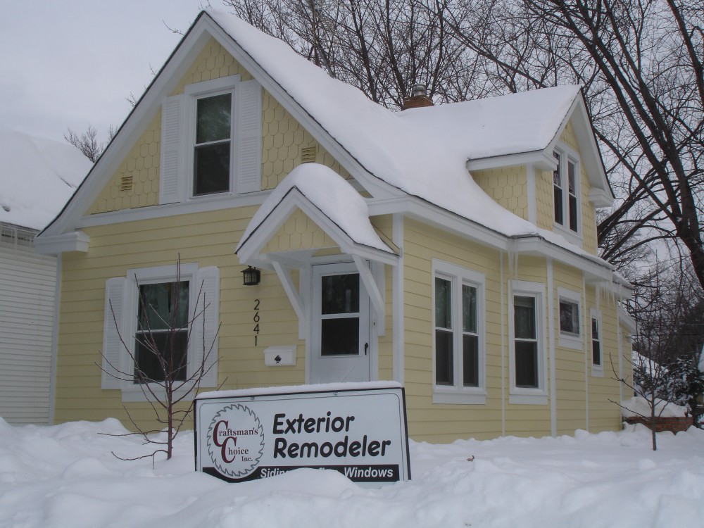 Photo By Craftsman's Choice. James Hardie Siding