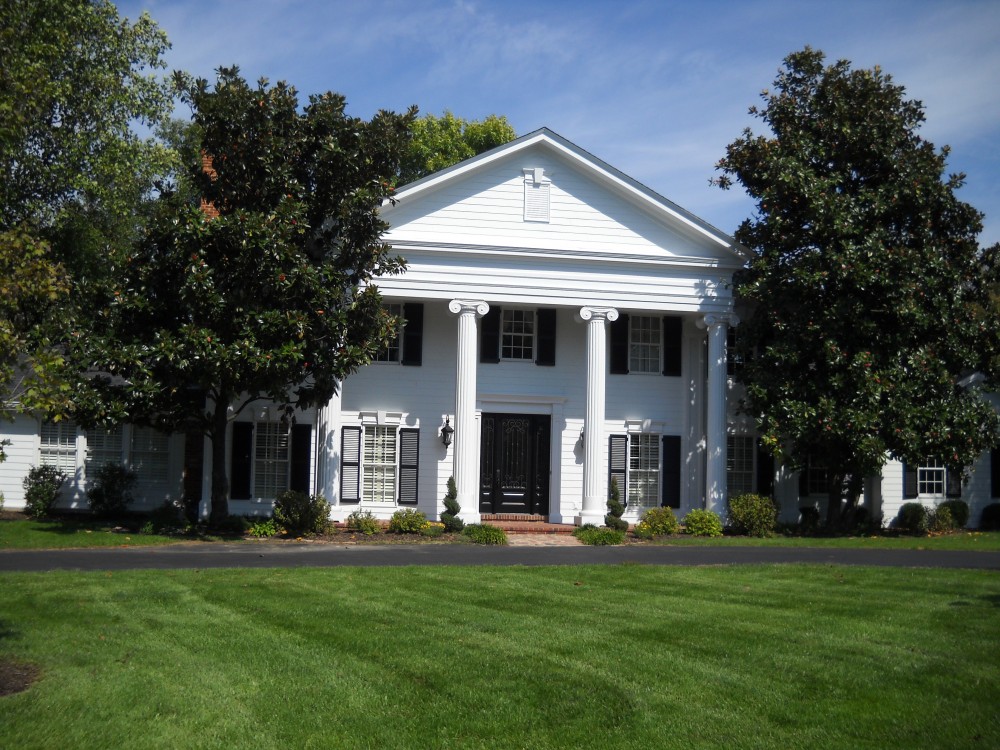 Photo By The Siding Company. Carr Residence