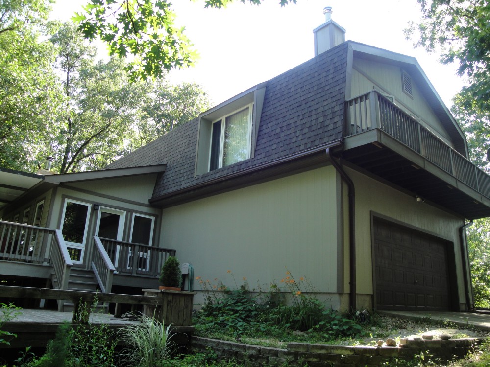 Photo By The Siding Company. Barrows Residence