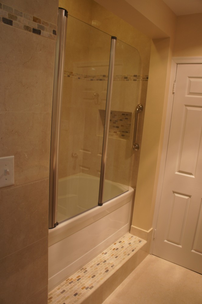 Photo By Siles Remodeling LLC. 