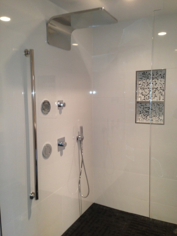 Photo By Siles Remodeling LLC. 