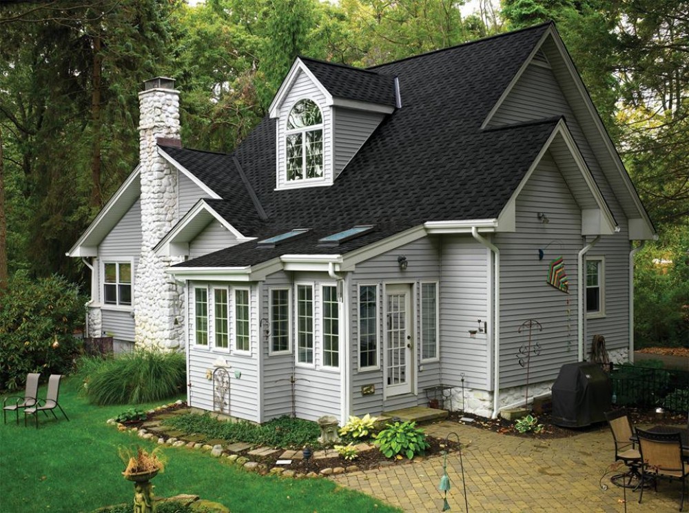 Photo By Peak Roofing Contractors. Peak Roofing 
