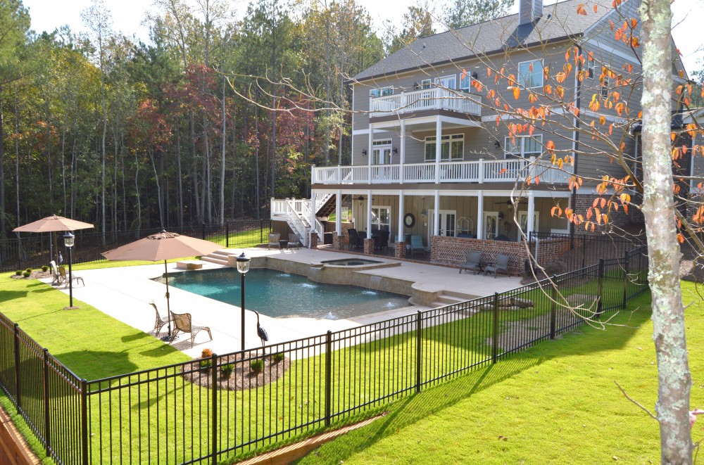 Photo By Hilltop Pools And Spas, Inc. 