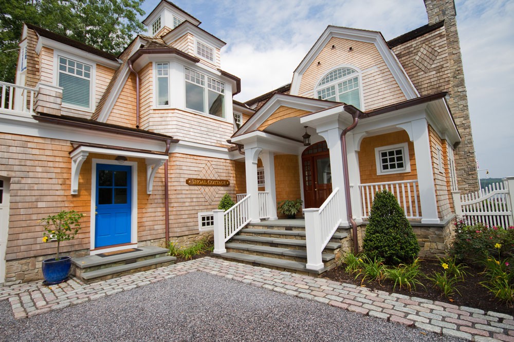 Photo By SJ MacGregor Builders. Shoal Cottage