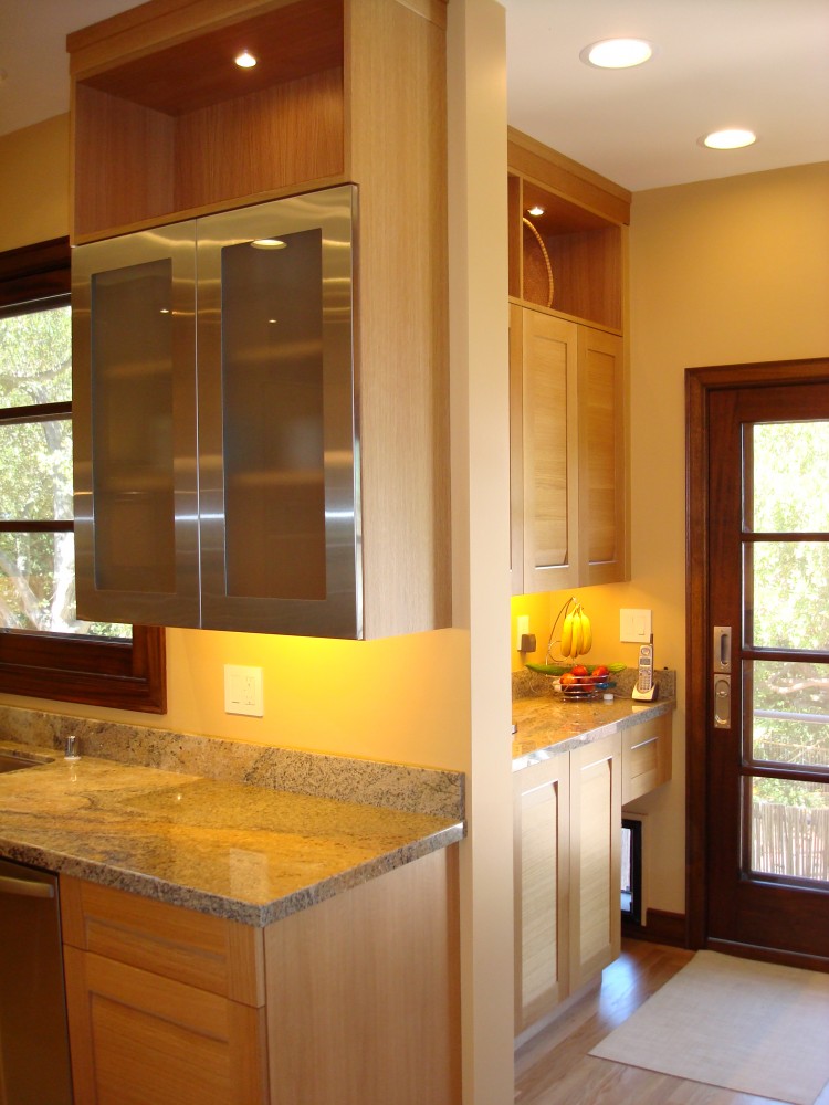 Photo By Custom Kitchens, Inc.. Kitchen Remodel