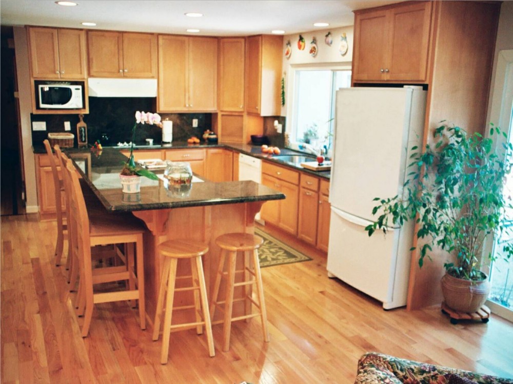 Photo By The Kitchen Crafter. Kitchen With Island