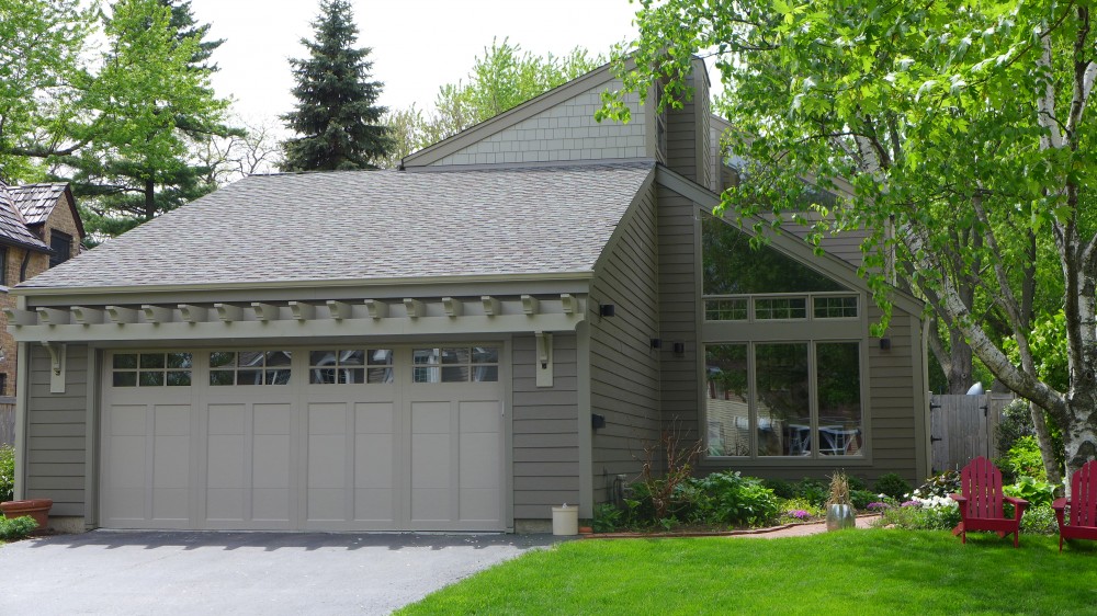 Photo By Erdmann Exterior Designs Ltd.. James Hardie Siding: Barrington, IL 