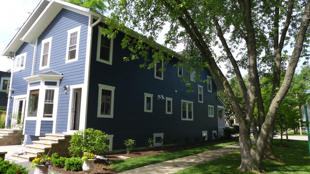 Photo By Erdmann Exterior Designs Ltd.. James Hardie Siding: Park Ridge, IL 