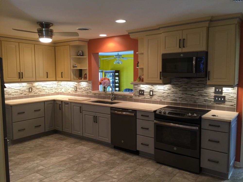 Photo By Paragon Construction Company. Complete Kitchen, Utility And Family Room Remodel