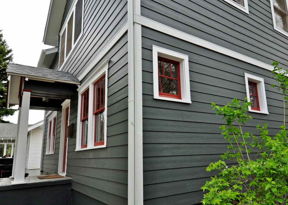 Photo By Northern Lights Exteriors. James Hardie Siding