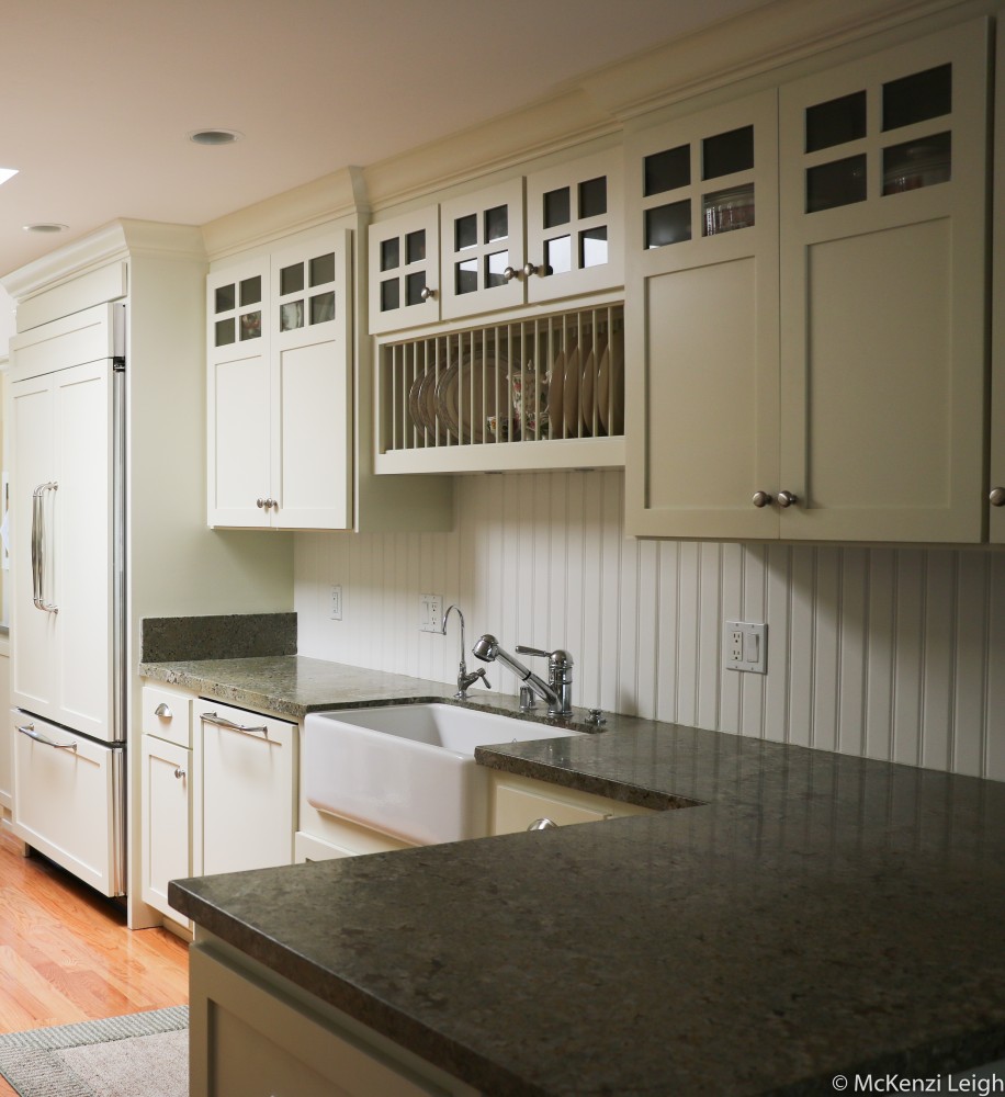 Photo By Jon R. Crase Construction, Inc.. Simply White - Kitchen Remodel 