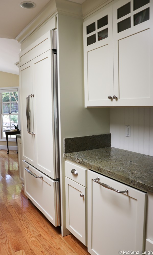 Photo By Jon R. Crase Construction, Inc.. Simply White - Kitchen Remodel 