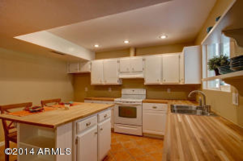 Photo By AEH Builders. AEH Builders